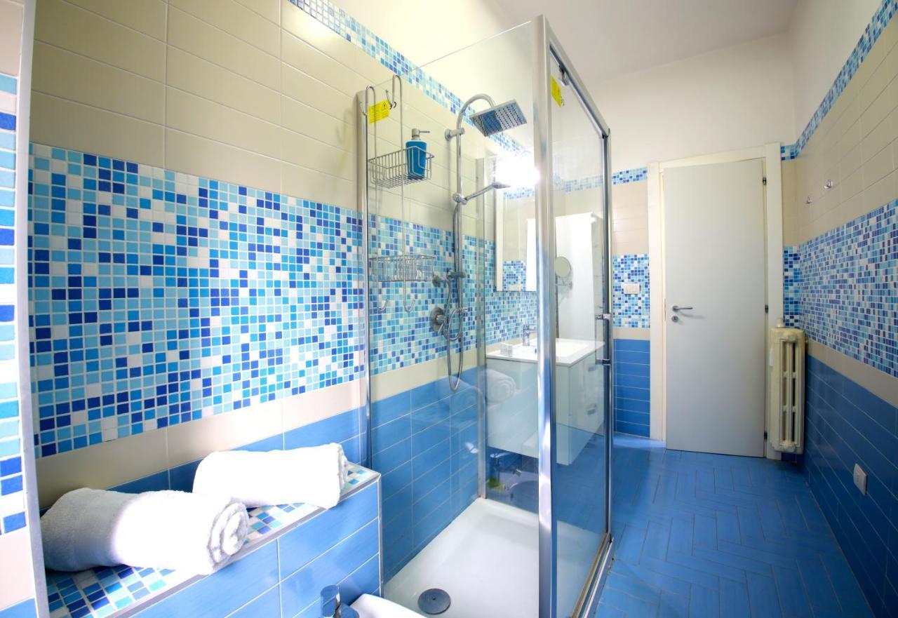 Apartment Hostly - Vittoria House - Near The Center With Private Parking Naples